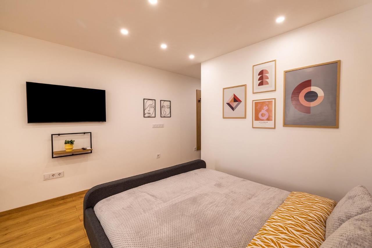 Luxury Studio Living High-End Amenities And Great Location By Flat Mаnager Sofia Exterior photo